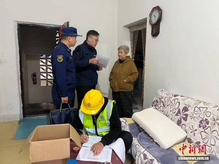 四川：科技護老 50萬獨居老人獲消防精準守護